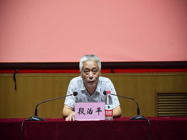 1506042191393826.jpg 考研动员会02.jpg