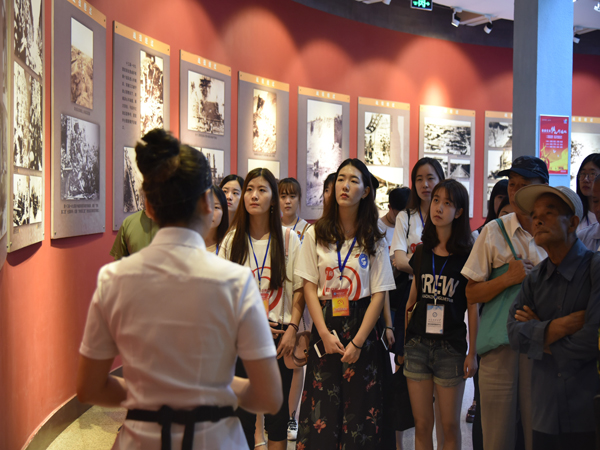 1505703244892479.jpg 20170917党员服务日 (3).jpg